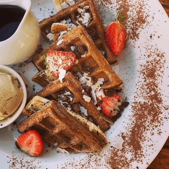 Natural Evolution Vanilla Pancake & Waffle Mix (389g)