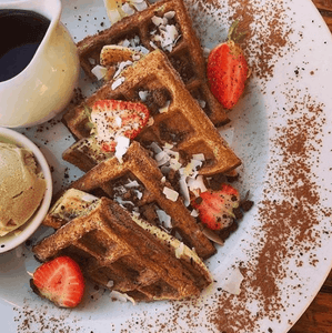 Natural Evolution Vanilla Pancake & Waffle Mix (389g)