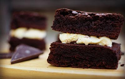 Well & Good Choc Mud Cake Mix + Choc Frosting (475g)