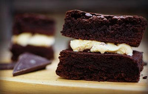 Well & Good Choc Mud Cake Mix + Choc Frosting (475g)